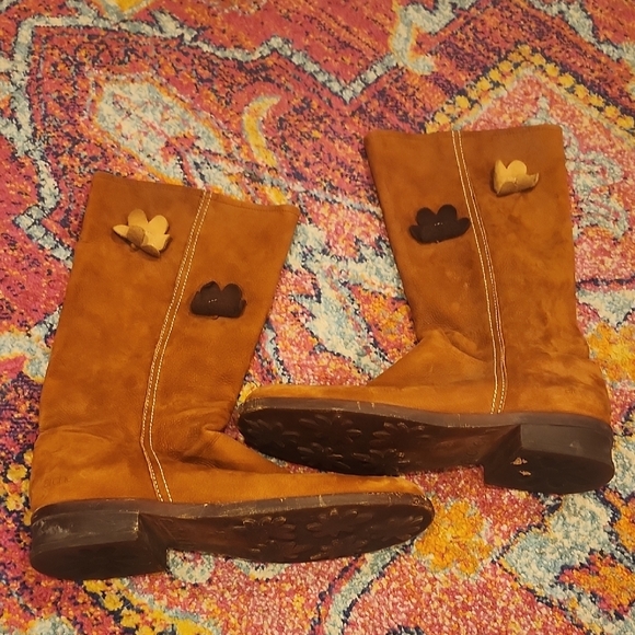 Brown Suede Boots with Flower Accents - Picture 3 of 8